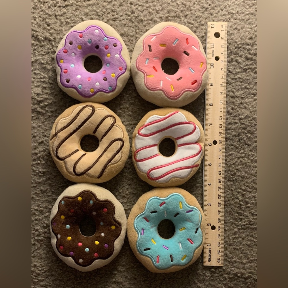 6 piece donut cat toys